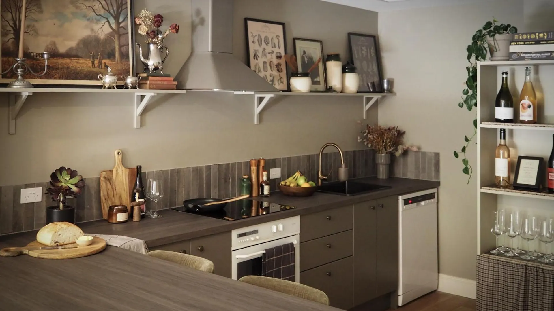 Charlie On Charlick - Fully Renovated 1Br Apt Adelaide Apartment