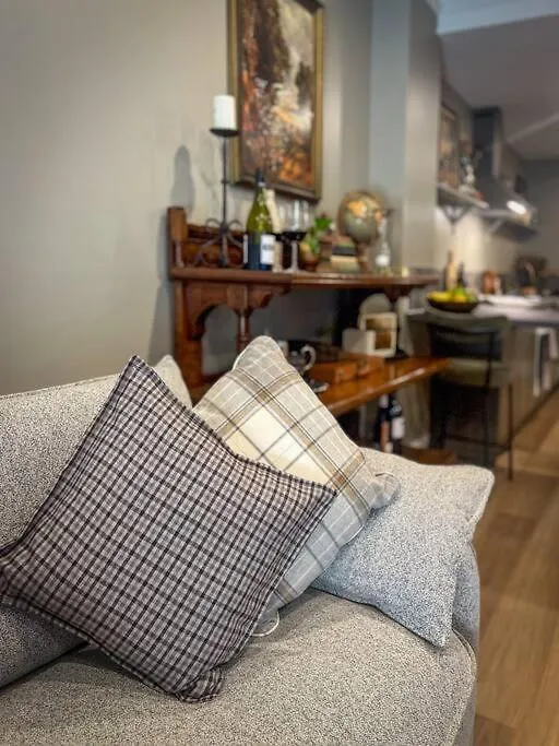 Charlie On Charlick - Fully Renovated 1Br Apt Adelaide Apartment