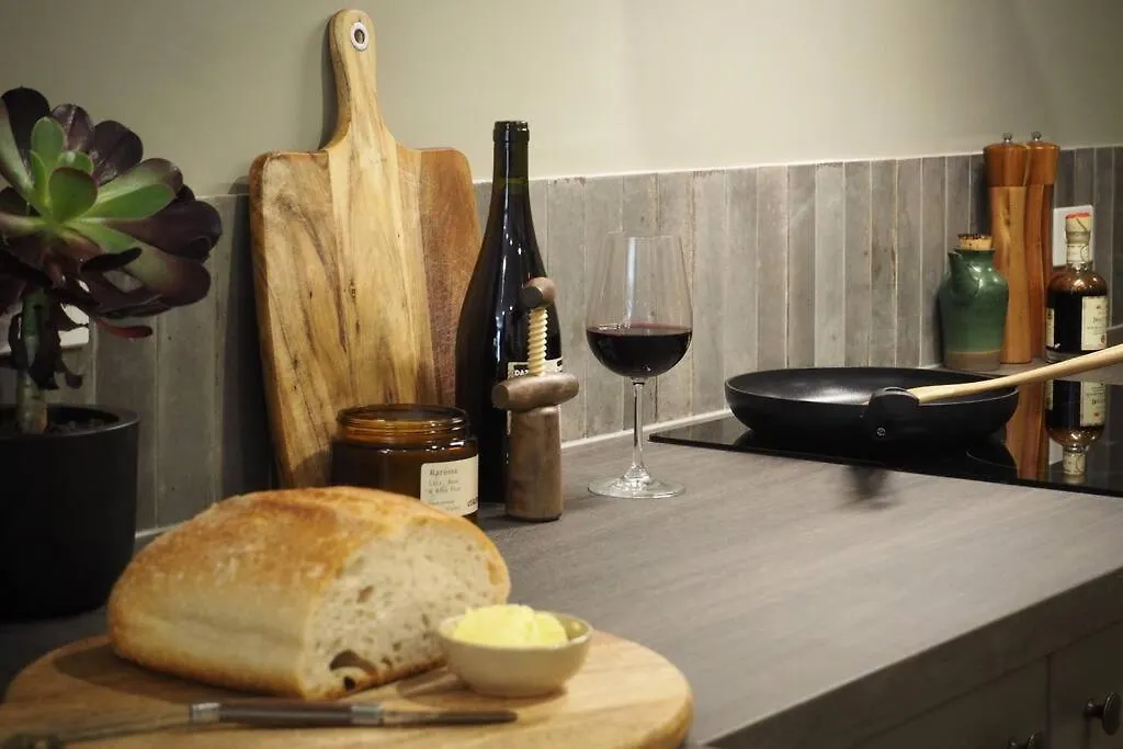 Charlie On Charlick - Fully Renovated 1Br Apt Αδελαΐδα Διαμέρισμα